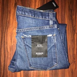 Hudson Bettie High Rise Taper Jeans